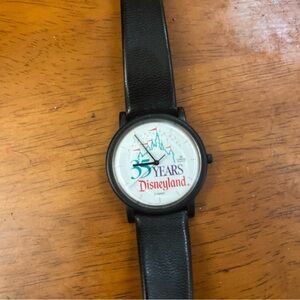 Vintage Lorus Disney 35 Years 35th Anniversary Disneyland Black Band Watch
